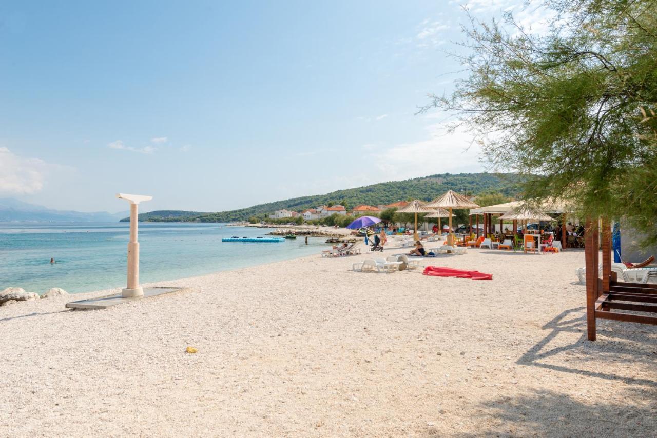 Apartments By The Sea Slatine, Ciovo - 12176 外观 照片