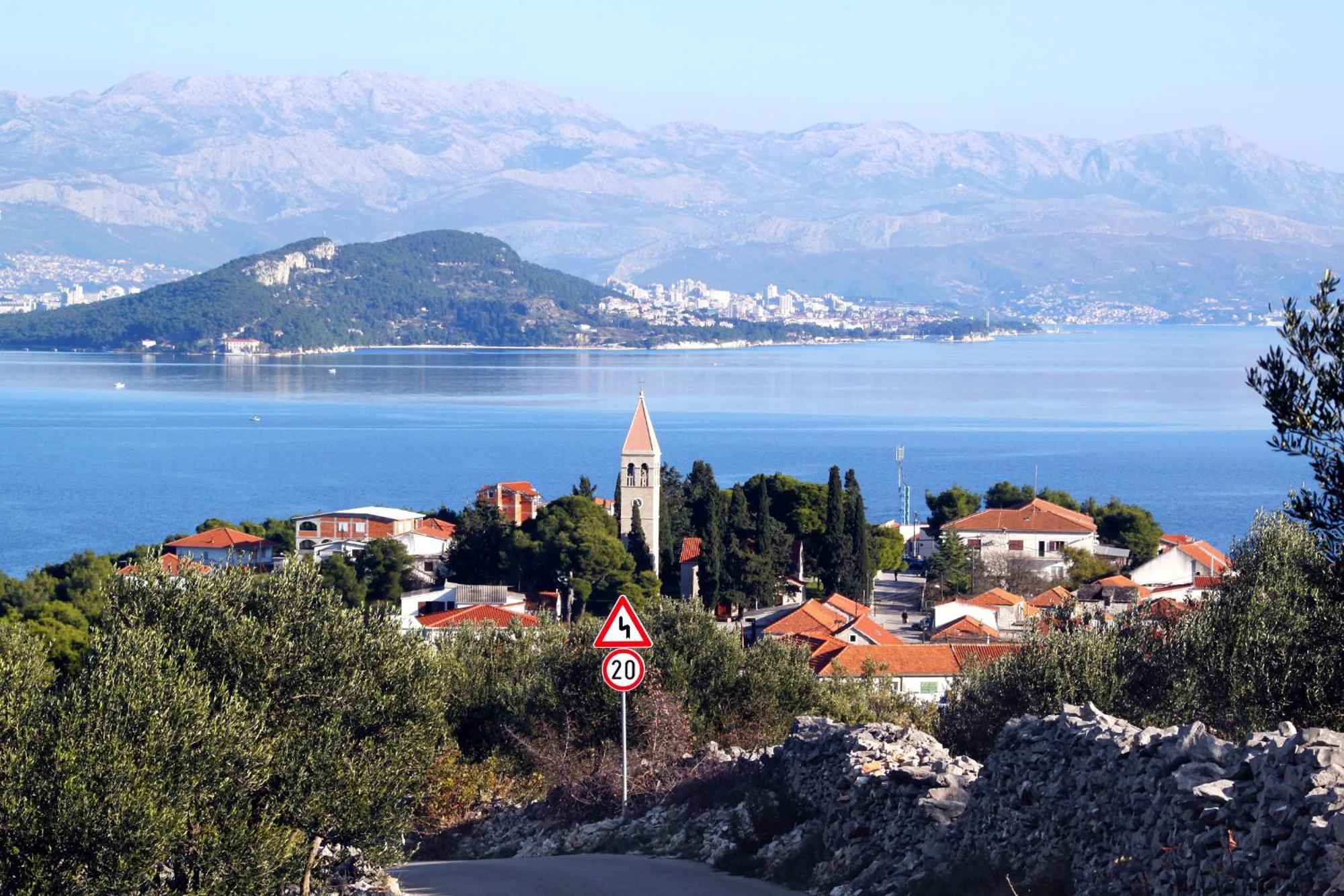 Apartments By The Sea Slatine, Ciovo - 12176 外观 照片