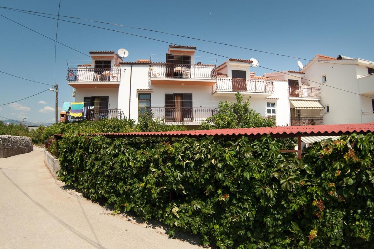 Apartments By The Sea Slatine, Ciovo - 12176 外观 照片