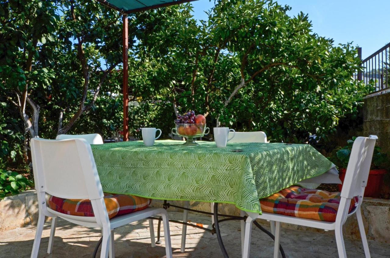 Apartments By The Sea Slatine, Ciovo - 12176 外观 照片