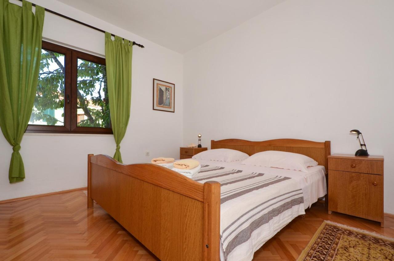 Apartments By The Sea Slatine, Ciovo - 12176 外观 照片
