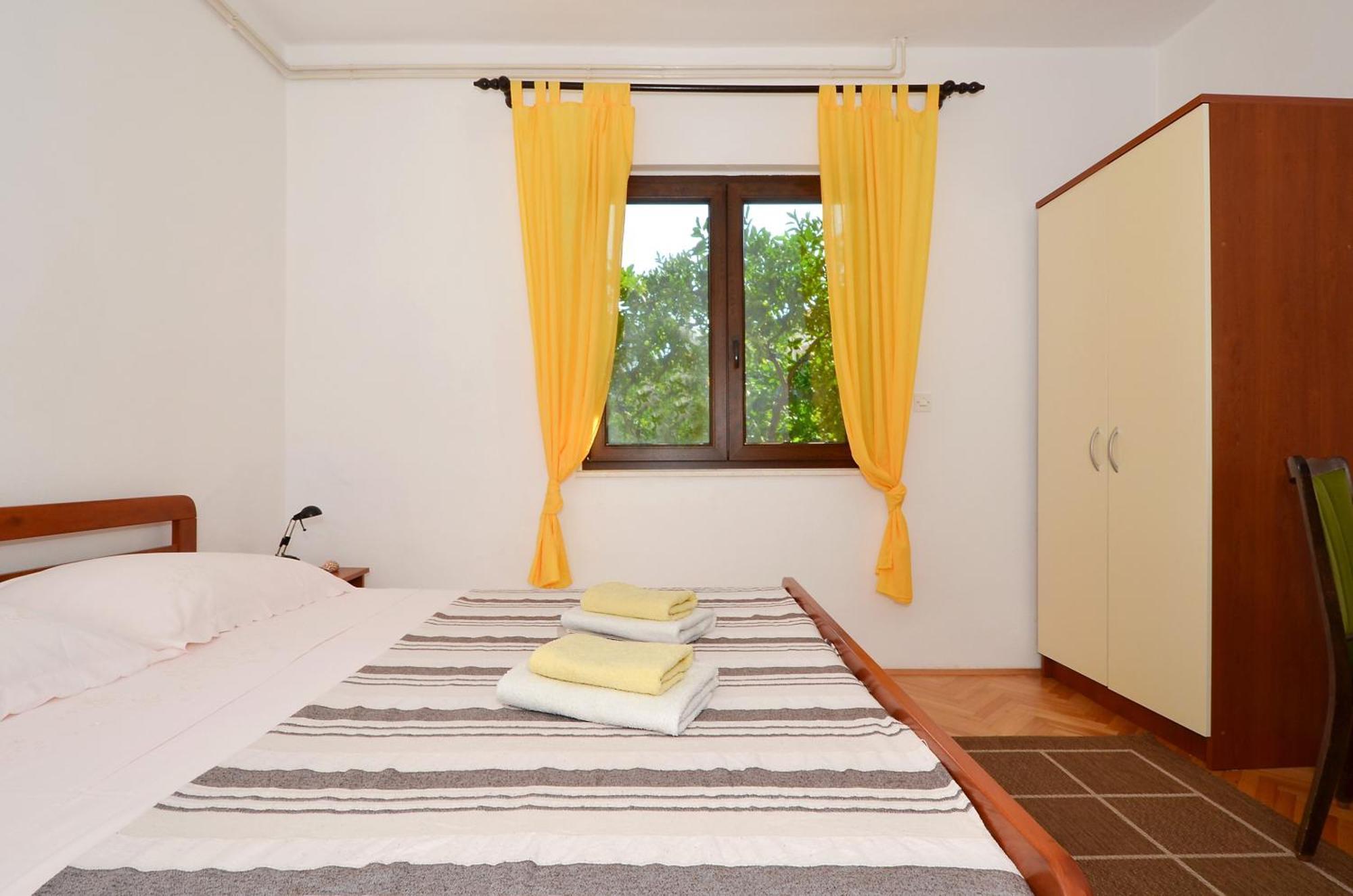 Apartments By The Sea Slatine, Ciovo - 12176 客房 照片