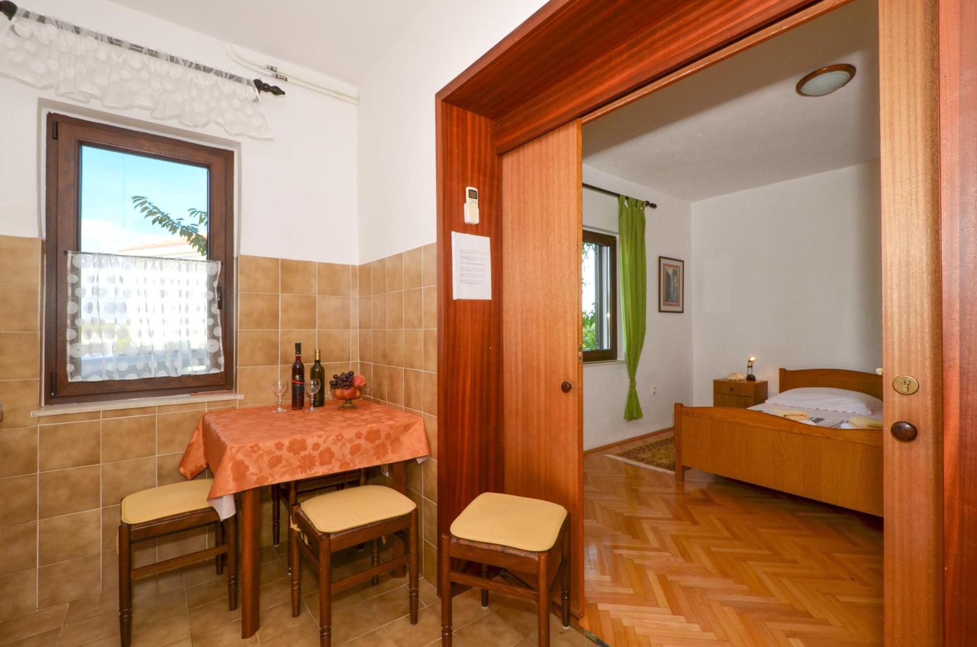 Apartments By The Sea Slatine, Ciovo - 12176 客房 照片